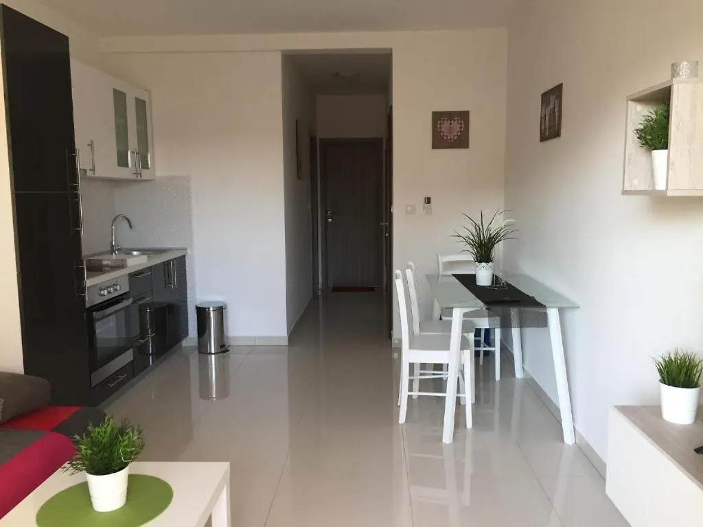 公寓 Orhideja Apartmani 拉布